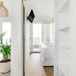 Certosa District - Modern Flat & Free Box Parking