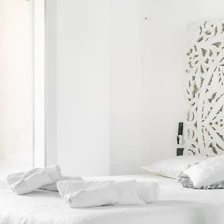 Certosa District - Modern Flat & Free Box Parking Apartment
