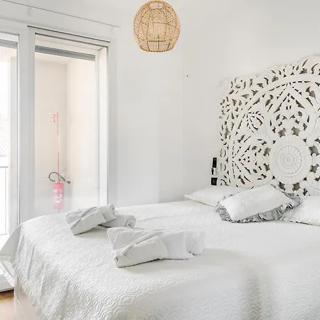 Certosa District - Modern Flat & Free Box Parking * מילאנו